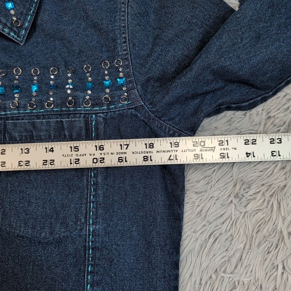 Keren Hart Jacket Womens S Blue Denim Button Up Bling Jeweled‎ Casual Comfort - Picture 3 of 11